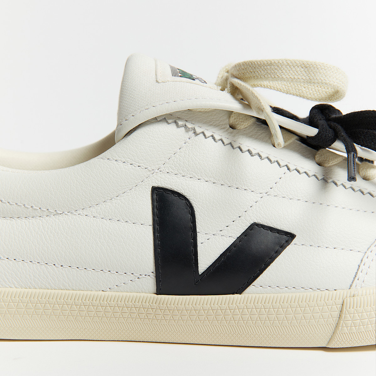 PANENKA LEATHER VEJA X MAGLIANO WHITE - Image 4