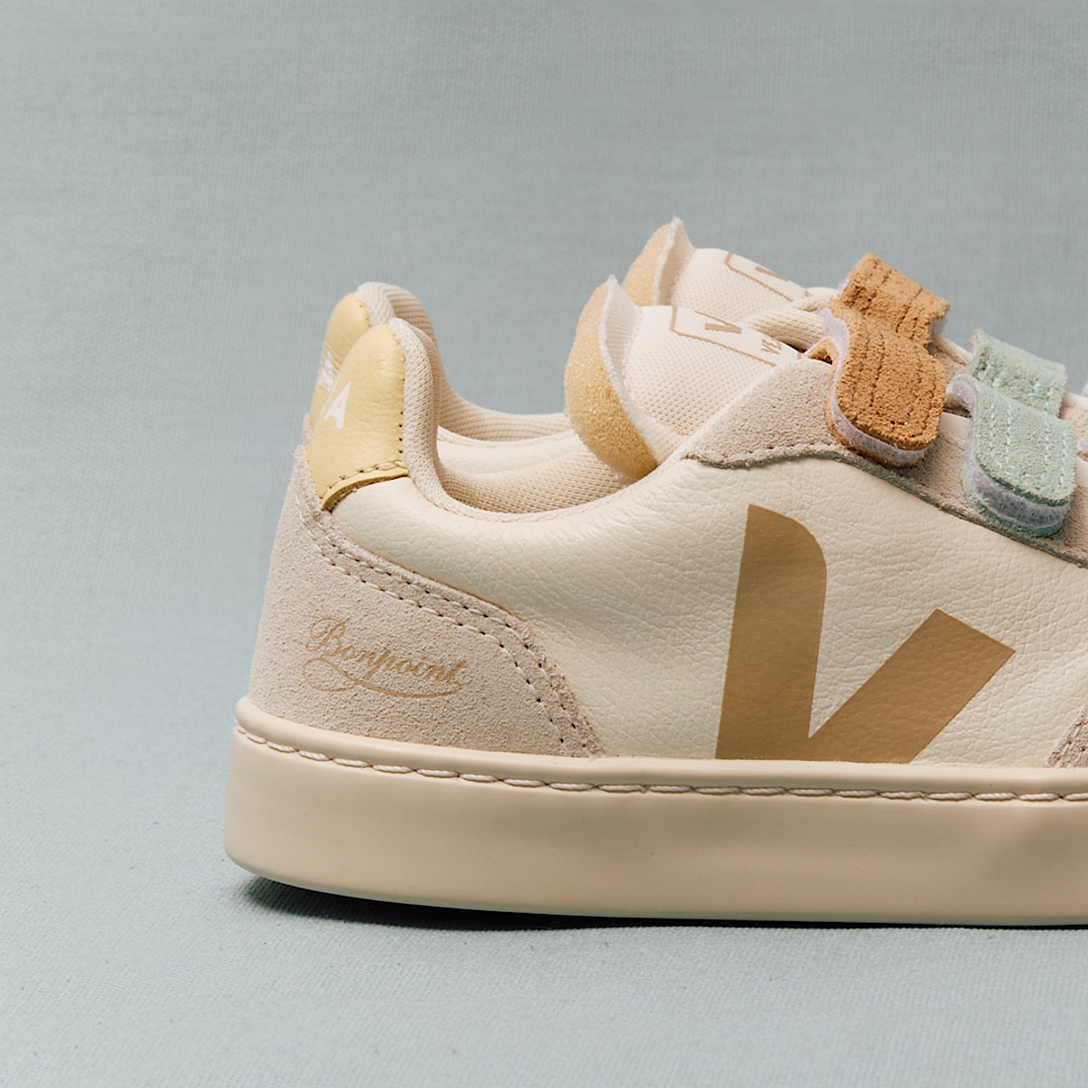 V-90 LEATHER VEJA X BONPOINT PURE ALMOND NATURAL - Image 4
