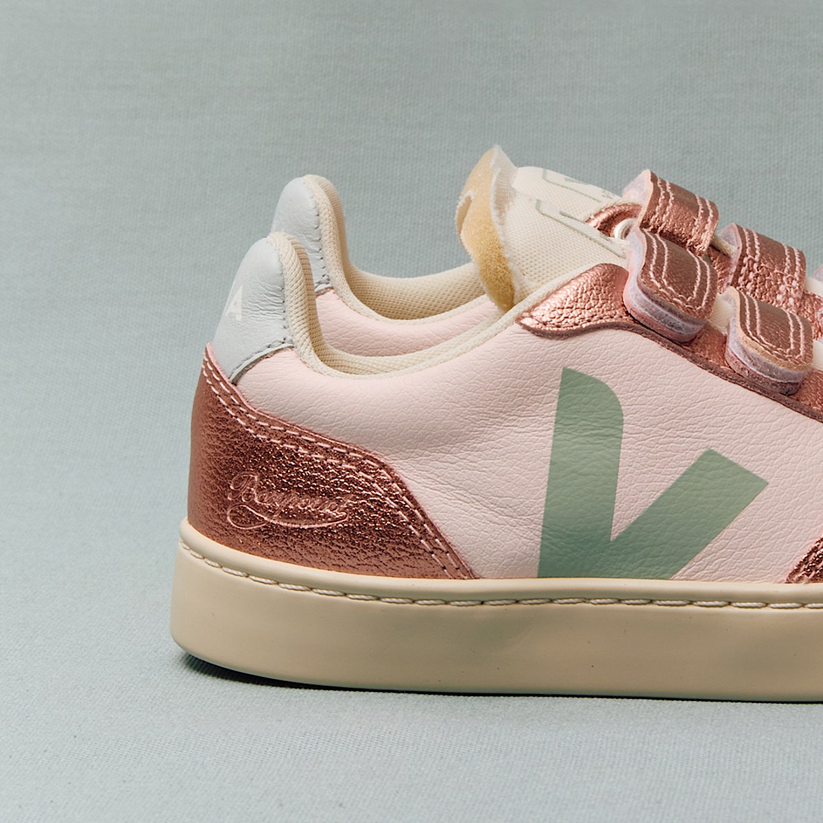 V-90 LEATHER VEJA X BONPOINT LASSI SUN NACRE - Image 4