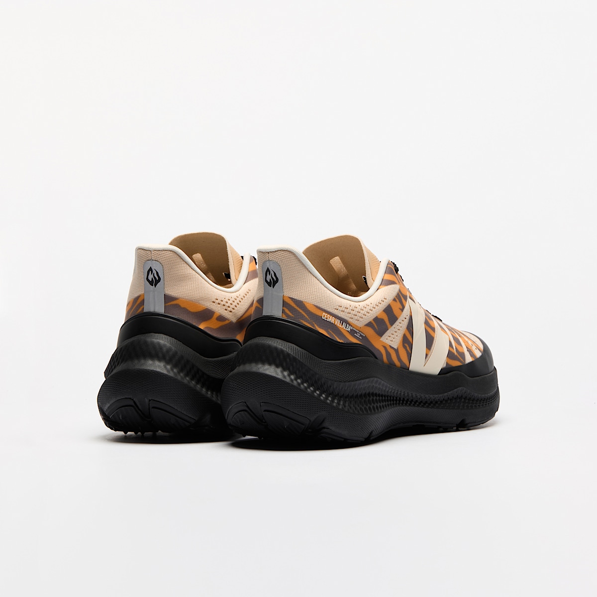 CONDOR 3 ADVANCED VEJA X CÉSAR VILLALBA AREIA CASHEW OURO - Image 3