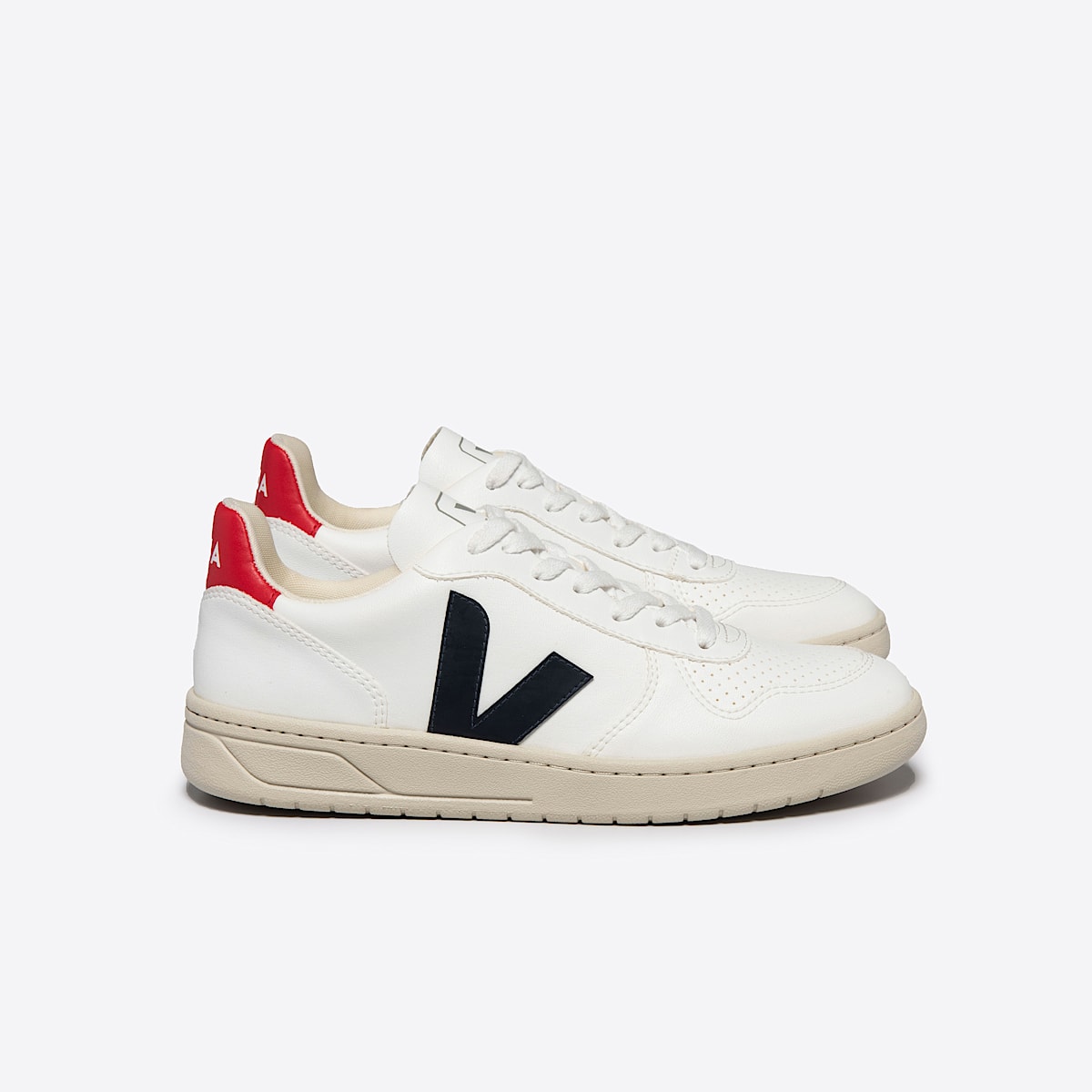 V-10 CWL WHITE NAUTICO PEKIN